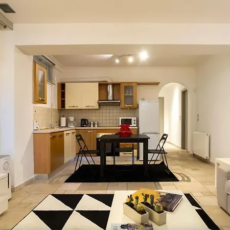 Parou Apartamento Atenas